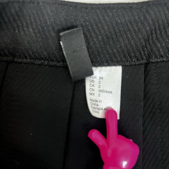 H & M Dark Gothicore Academia Women’s Pleaded Black With White Stripe Size 2 - Picture 6 of 9